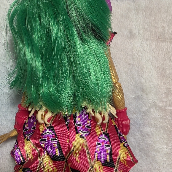 Monster High Jinifire - Picture 6 of 7